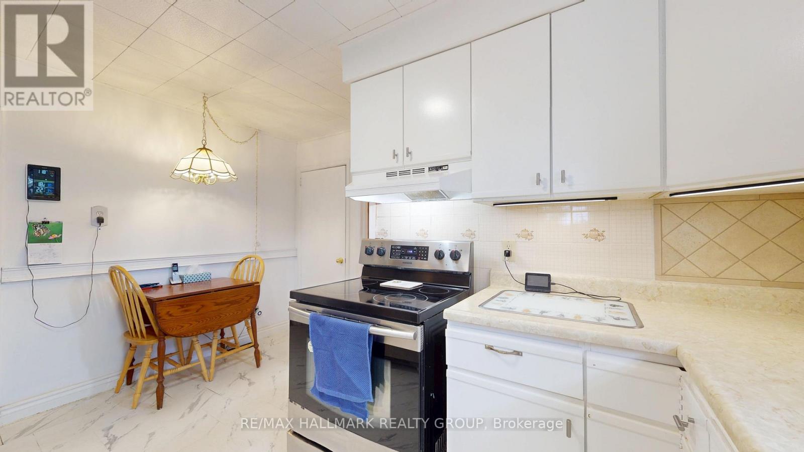 20 Crawford Street, Brockville, Ontario  K6V 1S3 - Photo 6 - X13411514