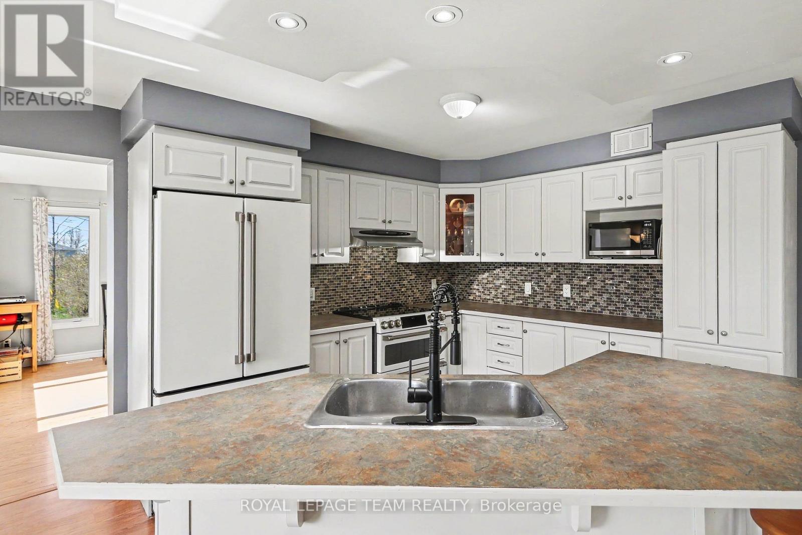 4038 Calbrent Way, Ottawa, Ontario  K0A 2W0 - Photo 7 - X13411572
