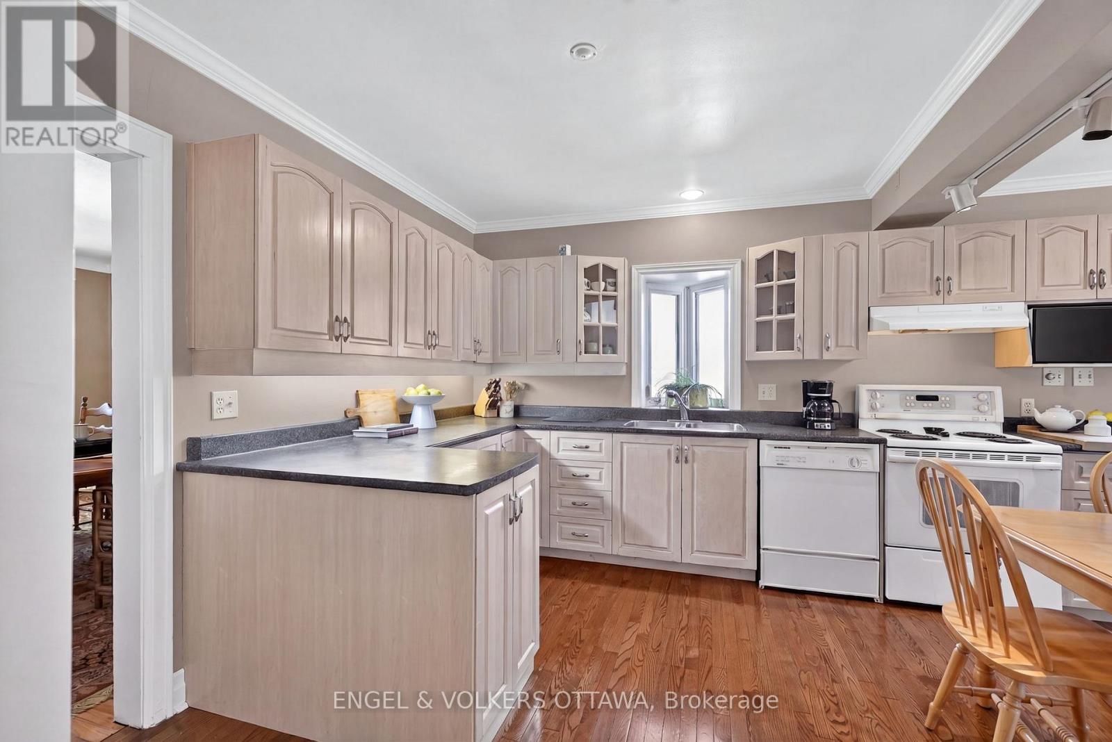 347 Island Park Drive, Ottawa, Ontario  K1Y 0A6 - Photo 11 - X13411600