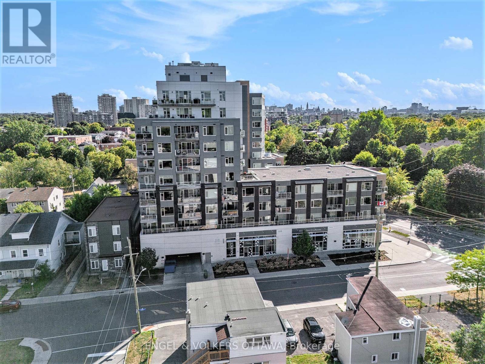 605 - 7 Marquette Avenue, Ottawa, Ontario  K1L 8A7 - Photo 2 - X13411710