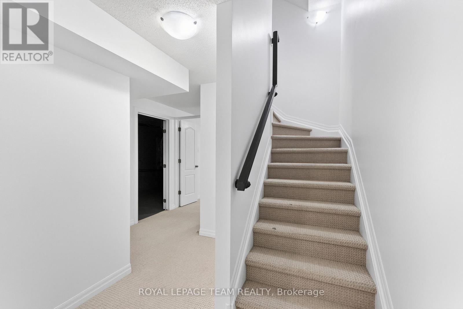 605 Sunburst Street, Ottawa, Ontario  K1T 0L1 - Photo 29 - X13411732