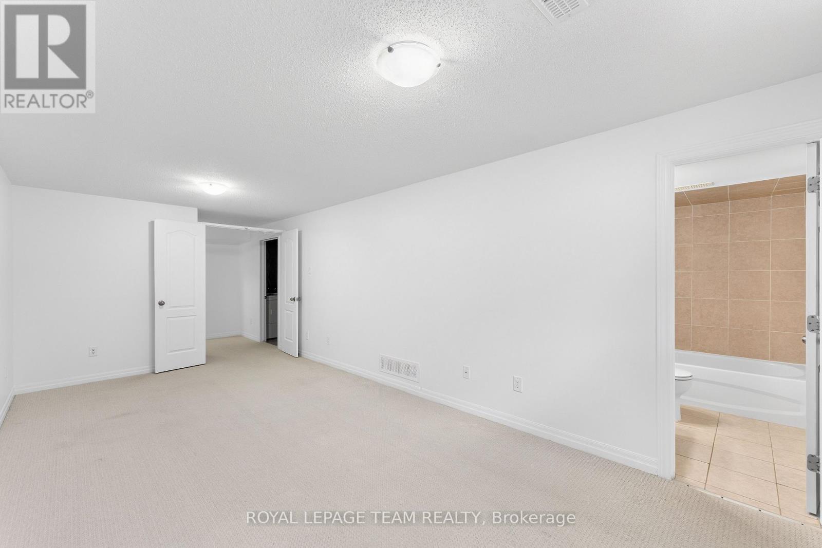 605 Sunburst Street, Ottawa, Ontario  K1T 0L1 - Photo 30 - X13411732