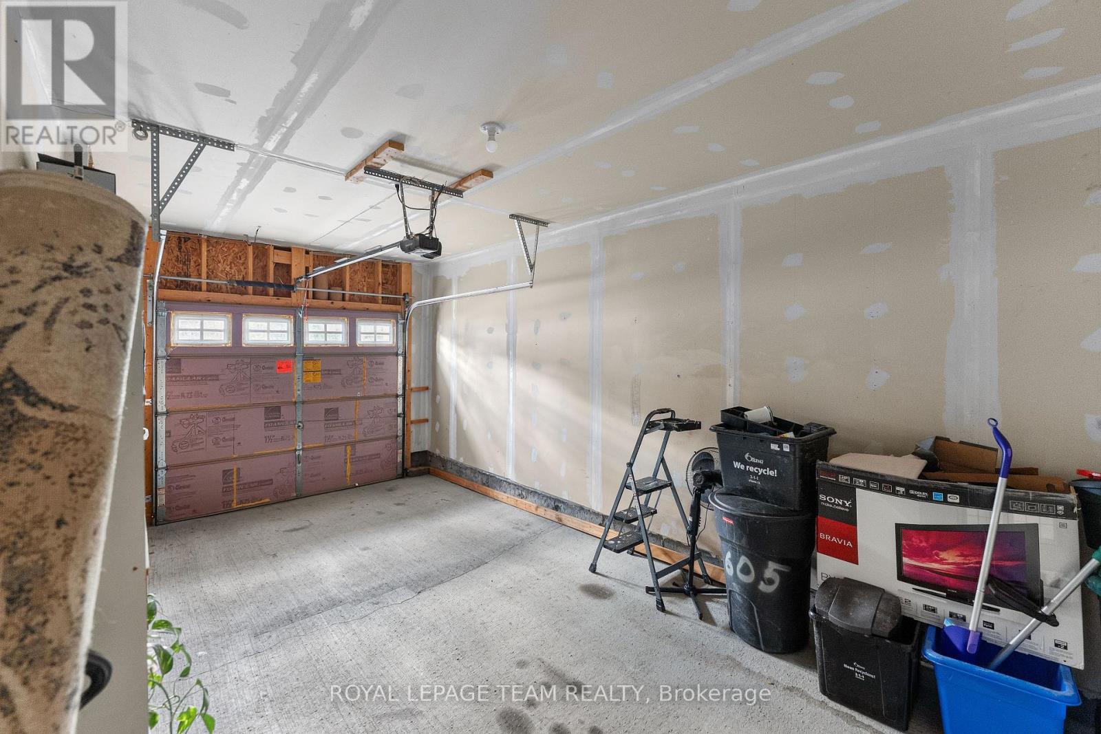 605 Sunburst Street, Ottawa, Ontario  K1T 0L1 - Photo 38 - X13411732