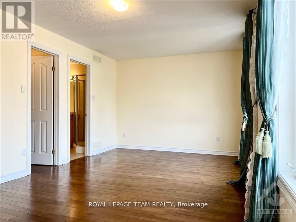 39 Bellrock Drive, Ottawa, Ontario  K2K 3J4 - Photo 16 - X13411794
