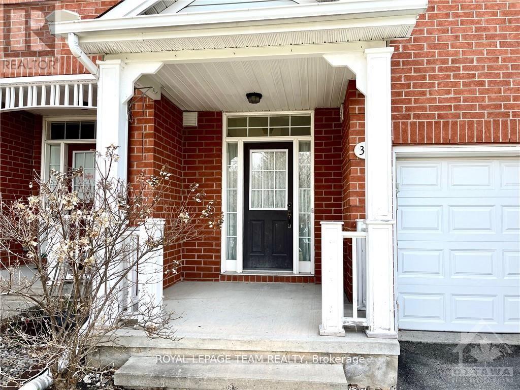 39 Bellrock Drive, Ottawa, Ontario  K2K 3J4 - Photo 2 - X13411794
