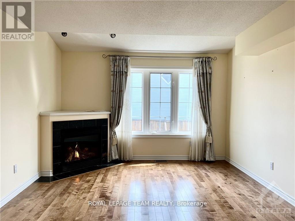 39 Bellrock Drive, Ottawa, Ontario  K2K 3J4 - Photo 7 - X13411794