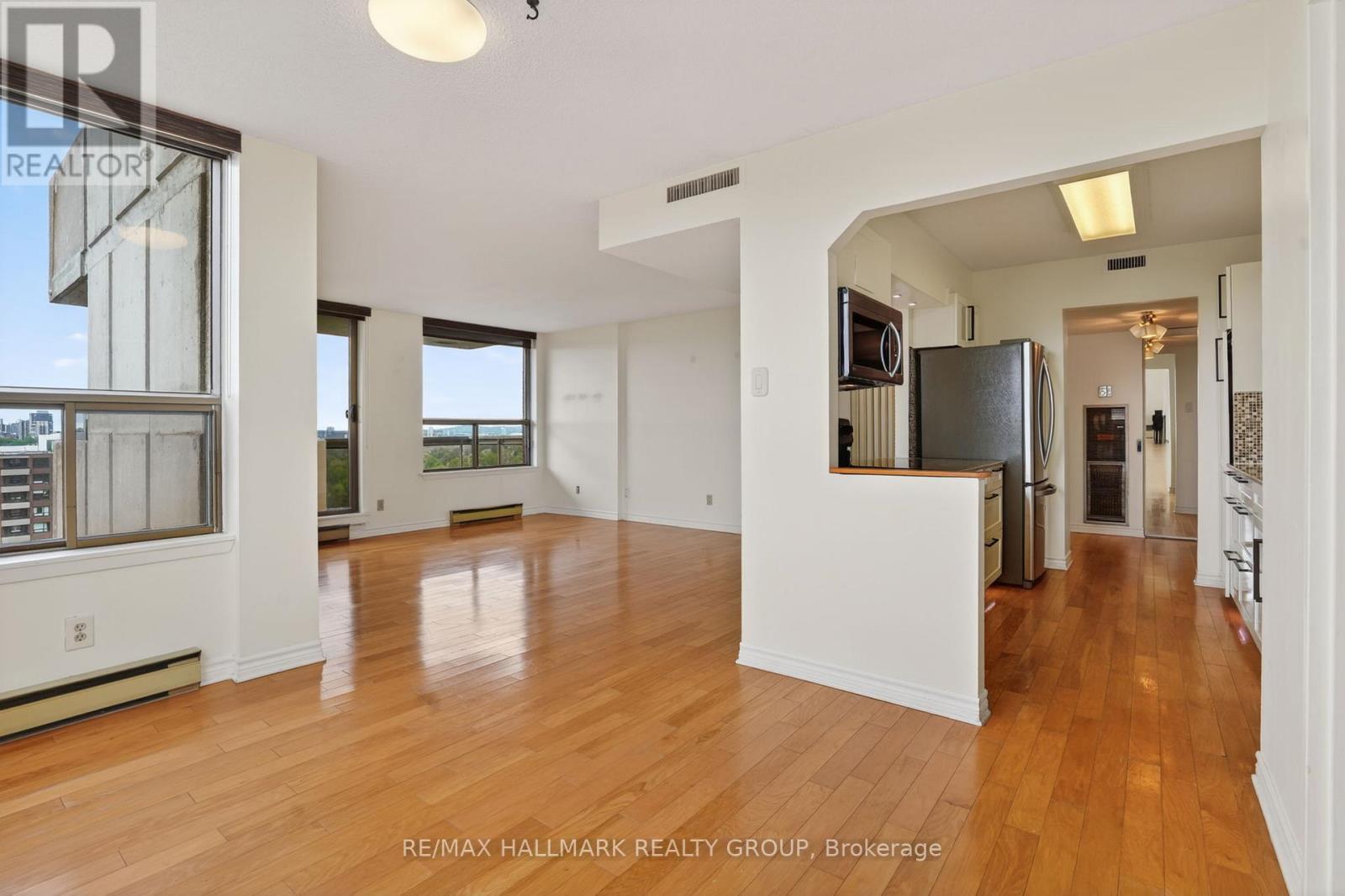 1510 - 200 Lafontaine Avenue, Ottawa, Ontario  K1L 8K8 - Photo 9 - X13412018