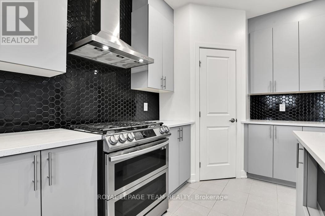912 Duxbury Lane, Ottawa, Ontario  K4M 0M2 - Photo 11 - X13412382