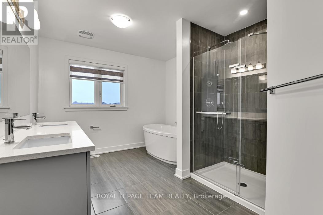 912 Duxbury Lane, Ottawa, Ontario  K4M 0M2 - Photo 25 - X13412382