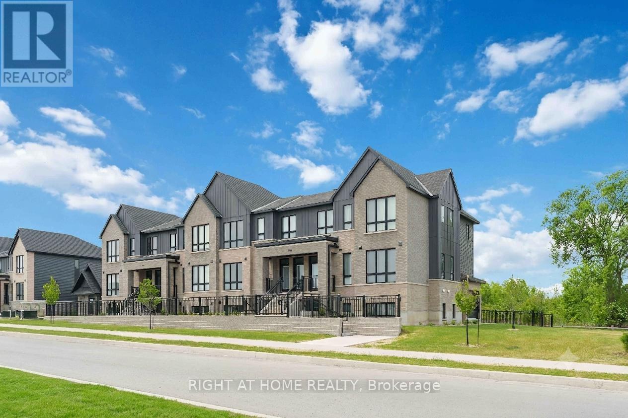 D - 800 Roger Griffiths Avenue, Ottawa, Ontario  K2S 3A9 - Photo 2 - X13412442