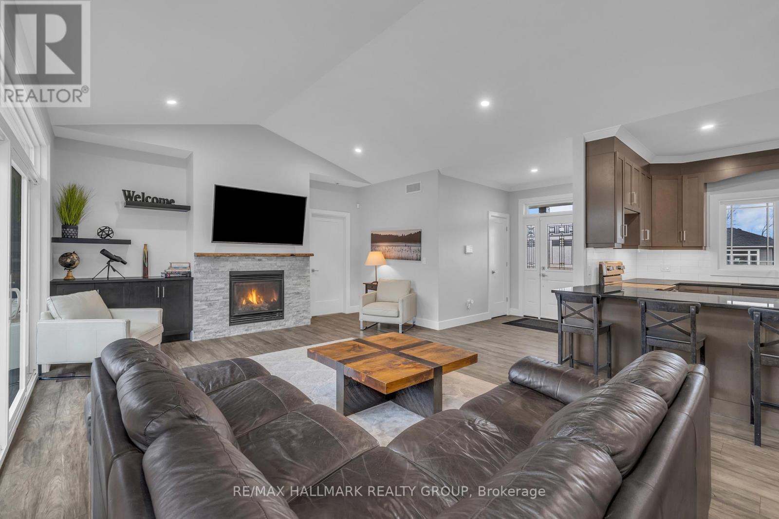 1077 Shearer Drive, Brockville, Ontario  K6V 7K1 - Photo 5 - X13412526