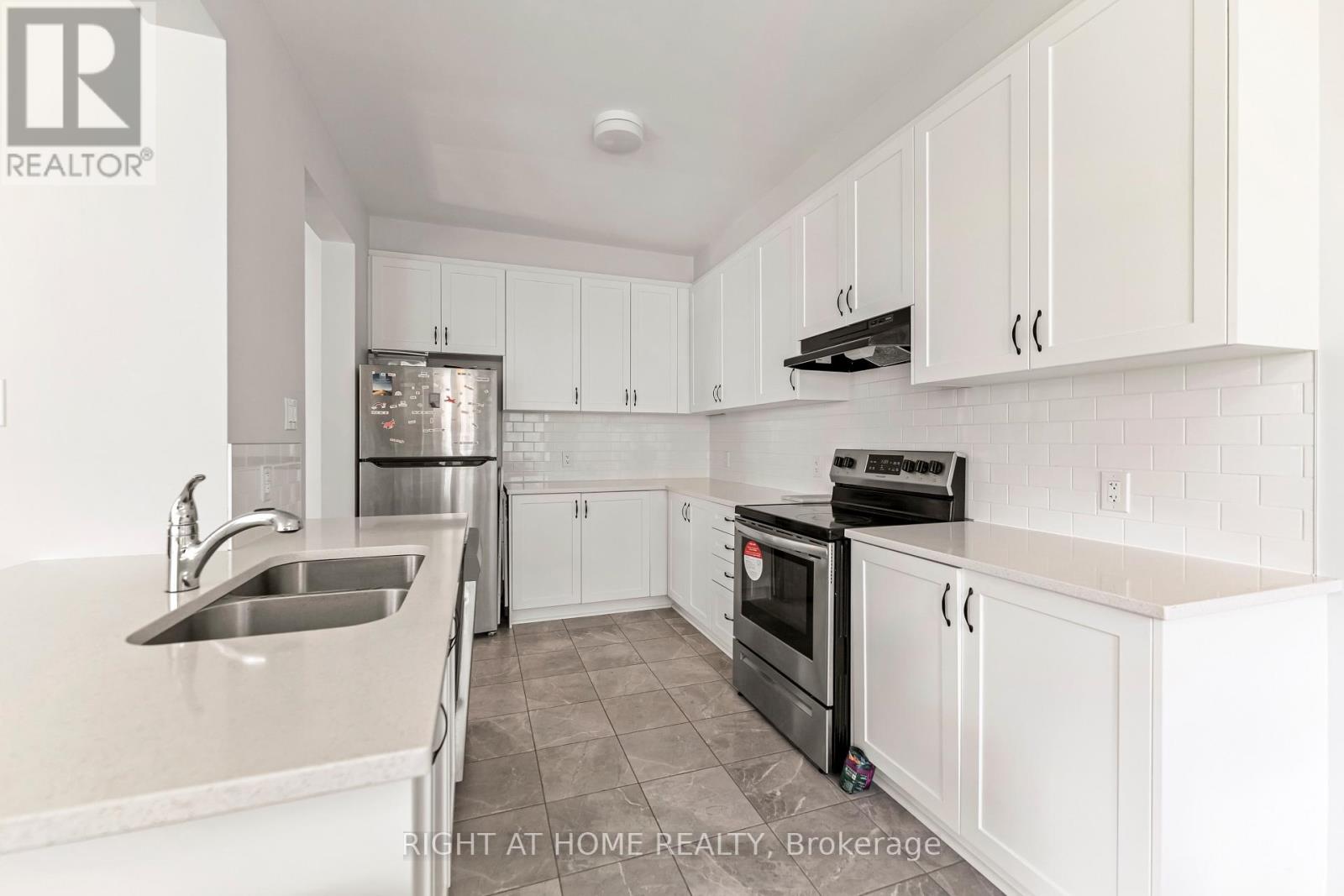 221 Billrian Crescent, Ottawa, Ontario  K2S 3A6 - Photo 16 - X13412604