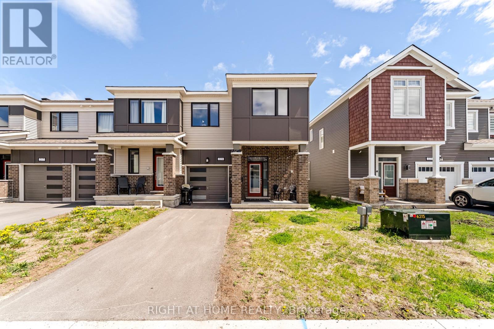 221 Billrian Crescent, Ottawa, Ontario  K2S 3A6 - Photo 2 - X13412604