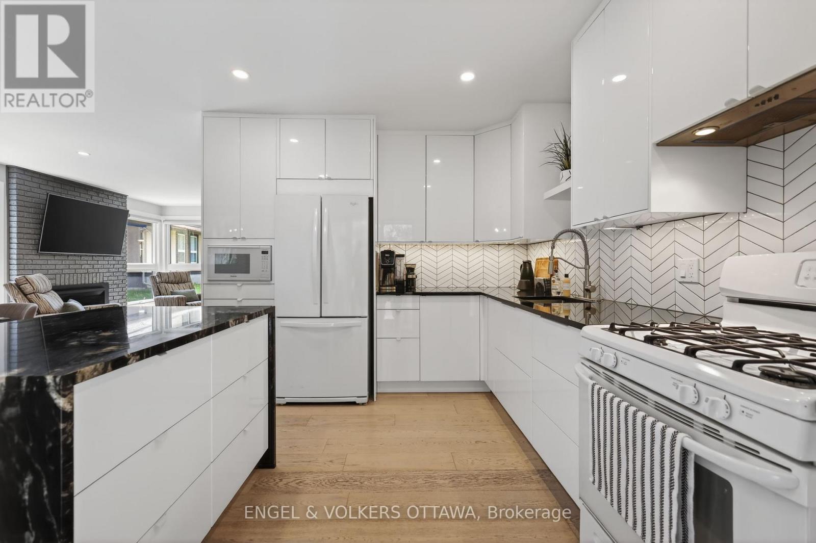 6 - 164 Mcclintock Way, Ottawa, Ontario  K2L 2A4 - Photo 18 - X13412842