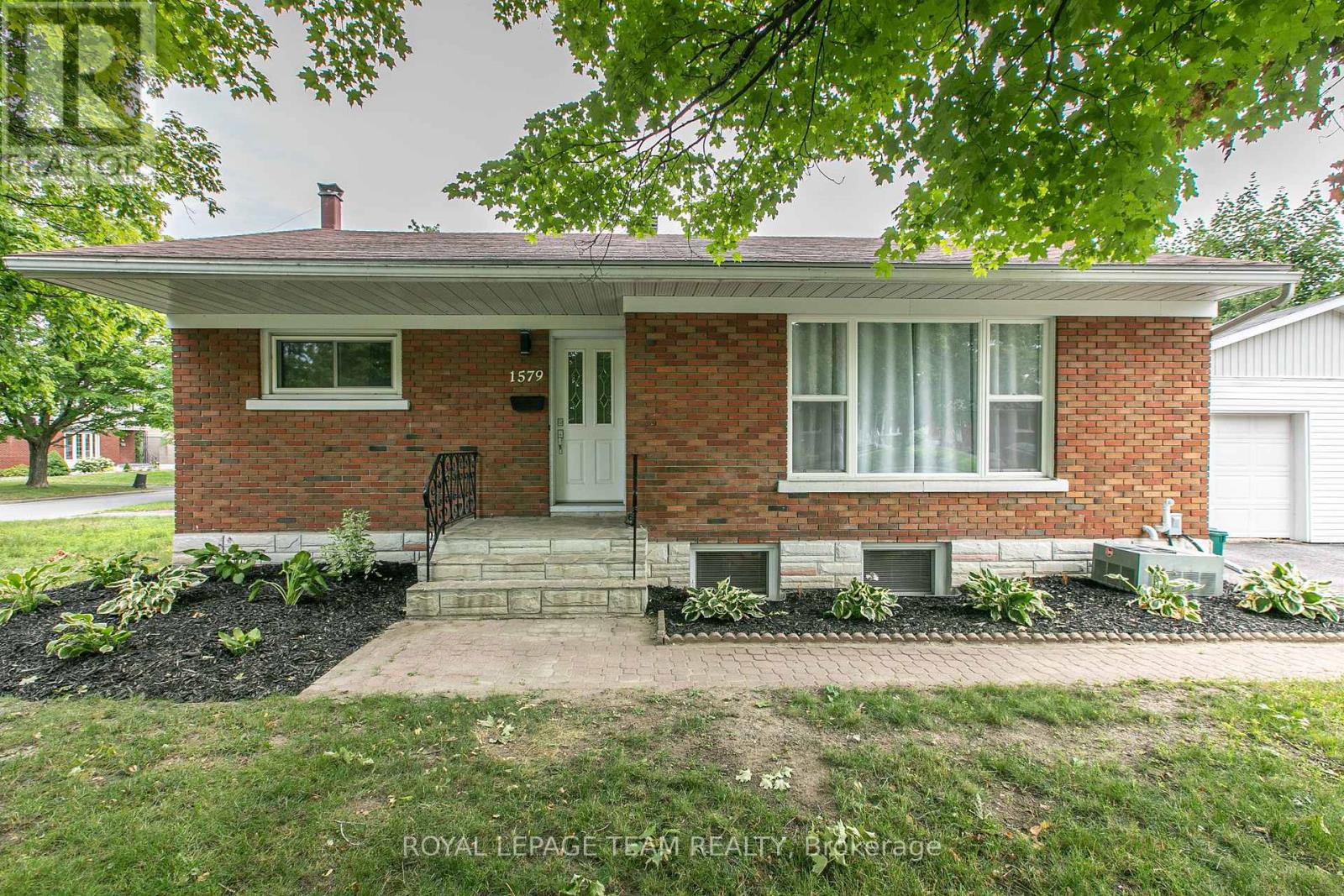 2 - 1579 DIGBY STREET, Ottawa, Ontario