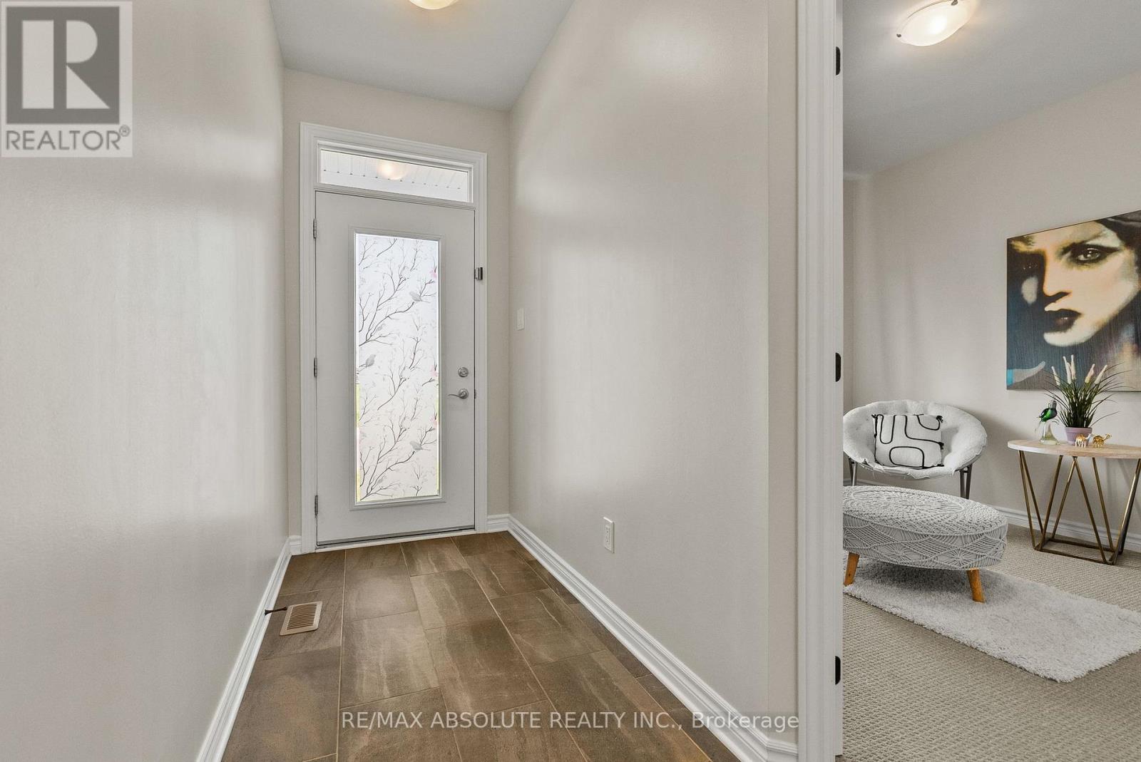 231 Shinny Avenue, Ottawa, Ontario  K2B 0V9 - Photo 3 - X13412980
