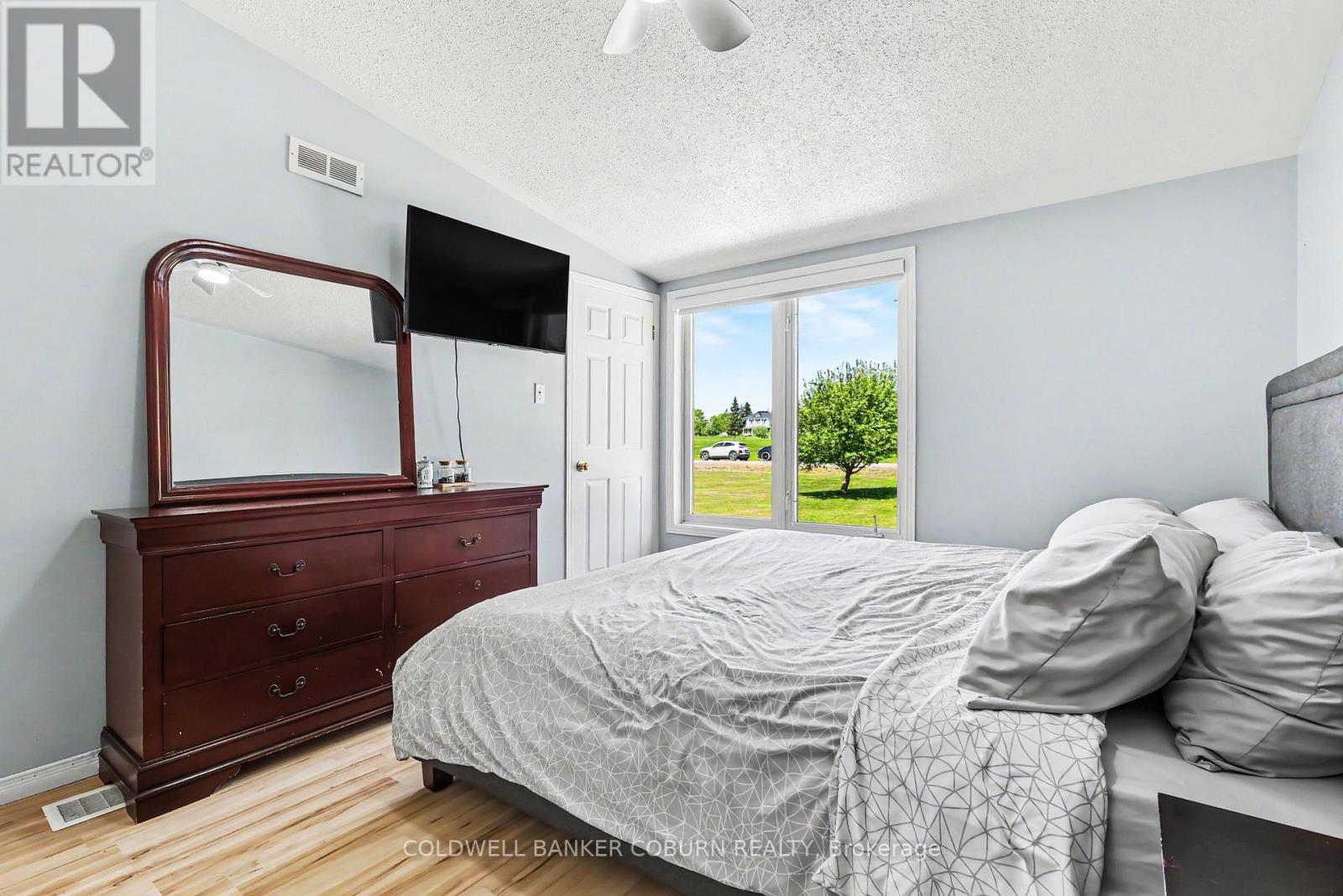 13422 Crump Road, North Dundas, Ontario  K0C 1H0 - Photo 16 - X13413046
