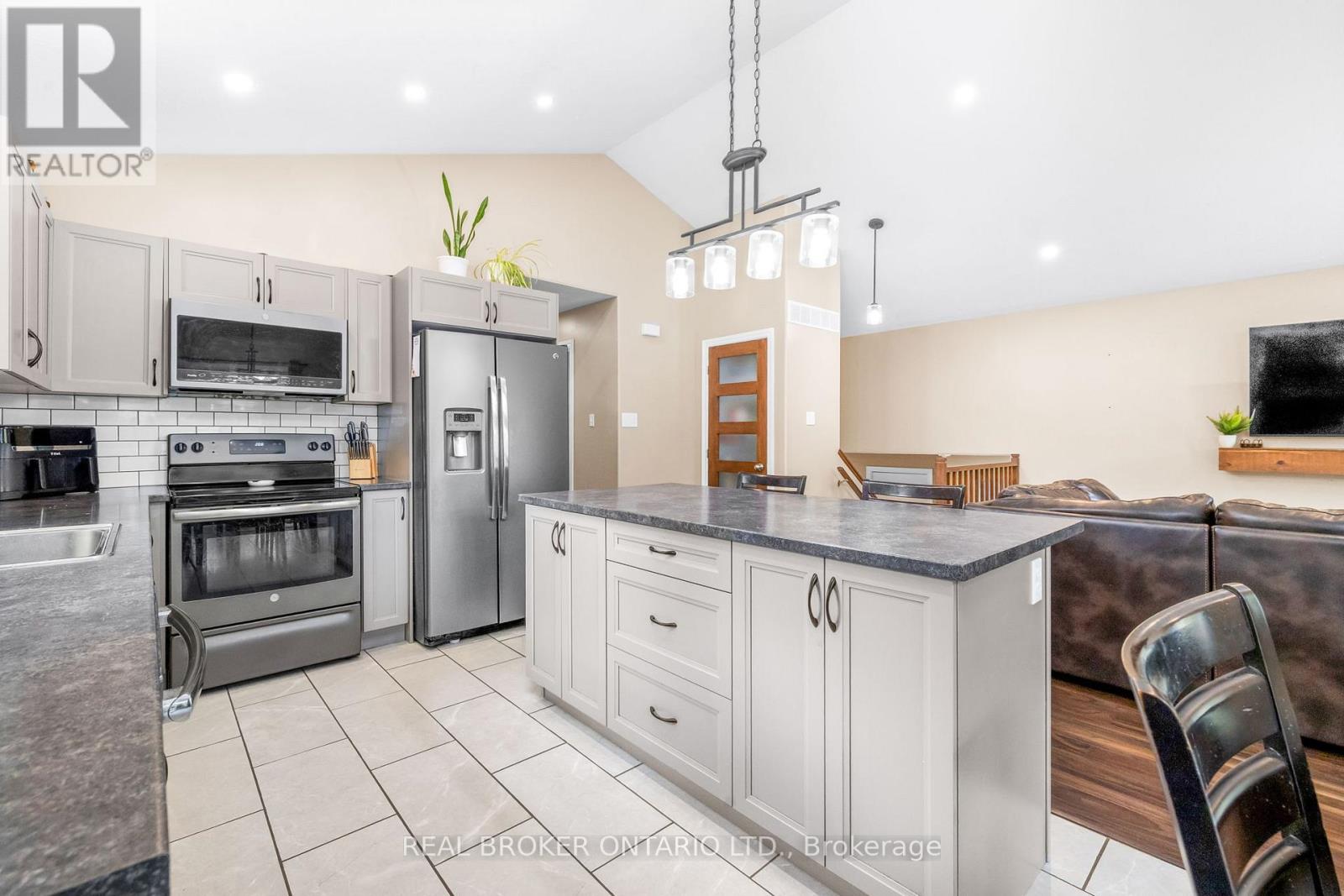 1083 St Fillans Road, Beckwith, Ontario  K7C 0V6 - Photo 20 - X13413172