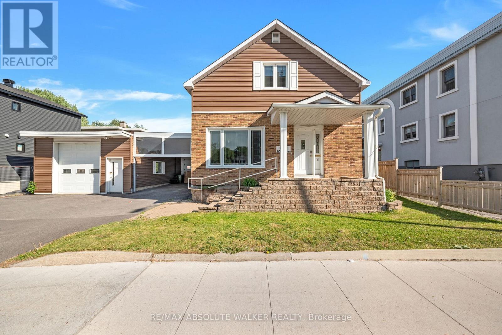 412 MONTREAL ROAD, Ottawa, Ontario