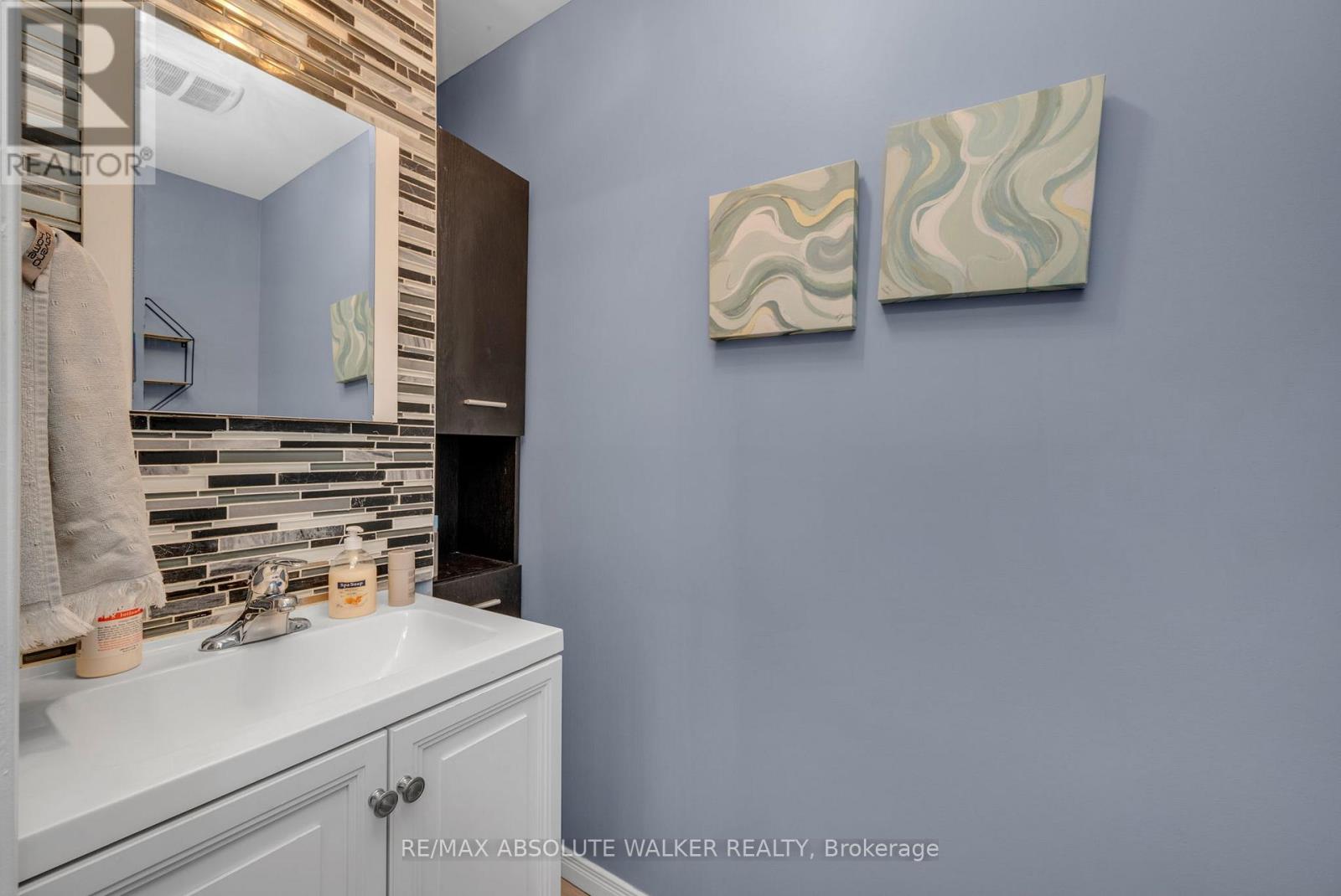 412 Montreal Road, Ottawa, Ontario  K1K 0V4 - Photo 10 - X13413590