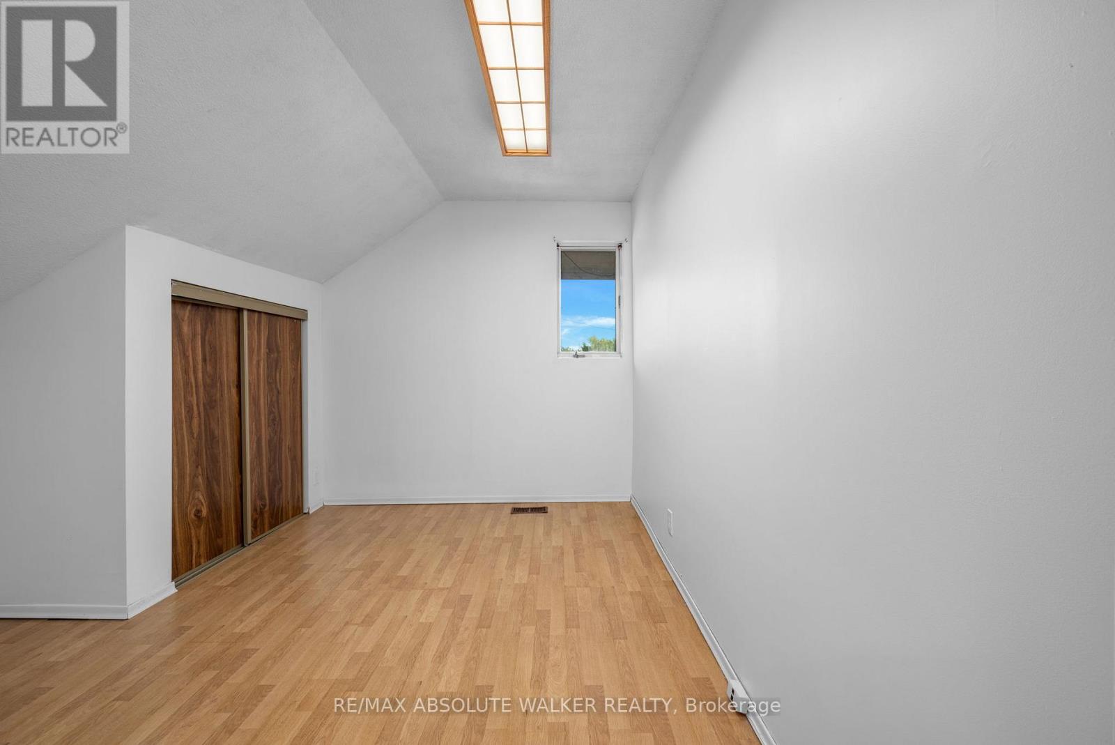 412 Montreal Road, Ottawa, Ontario  K1K 0V4 - Photo 14 - X13413590