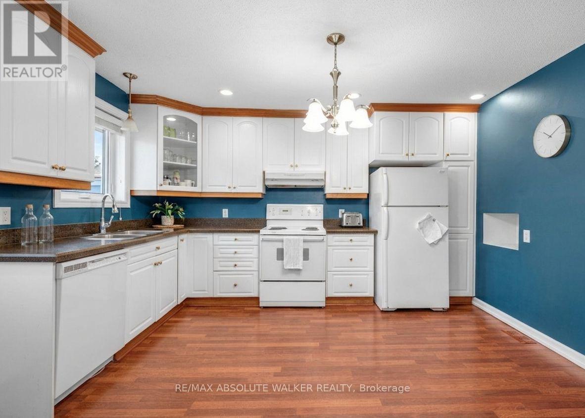 412 Montreal Road, Ottawa, Ontario  K1K 0V4 - Photo 7 - X13413590