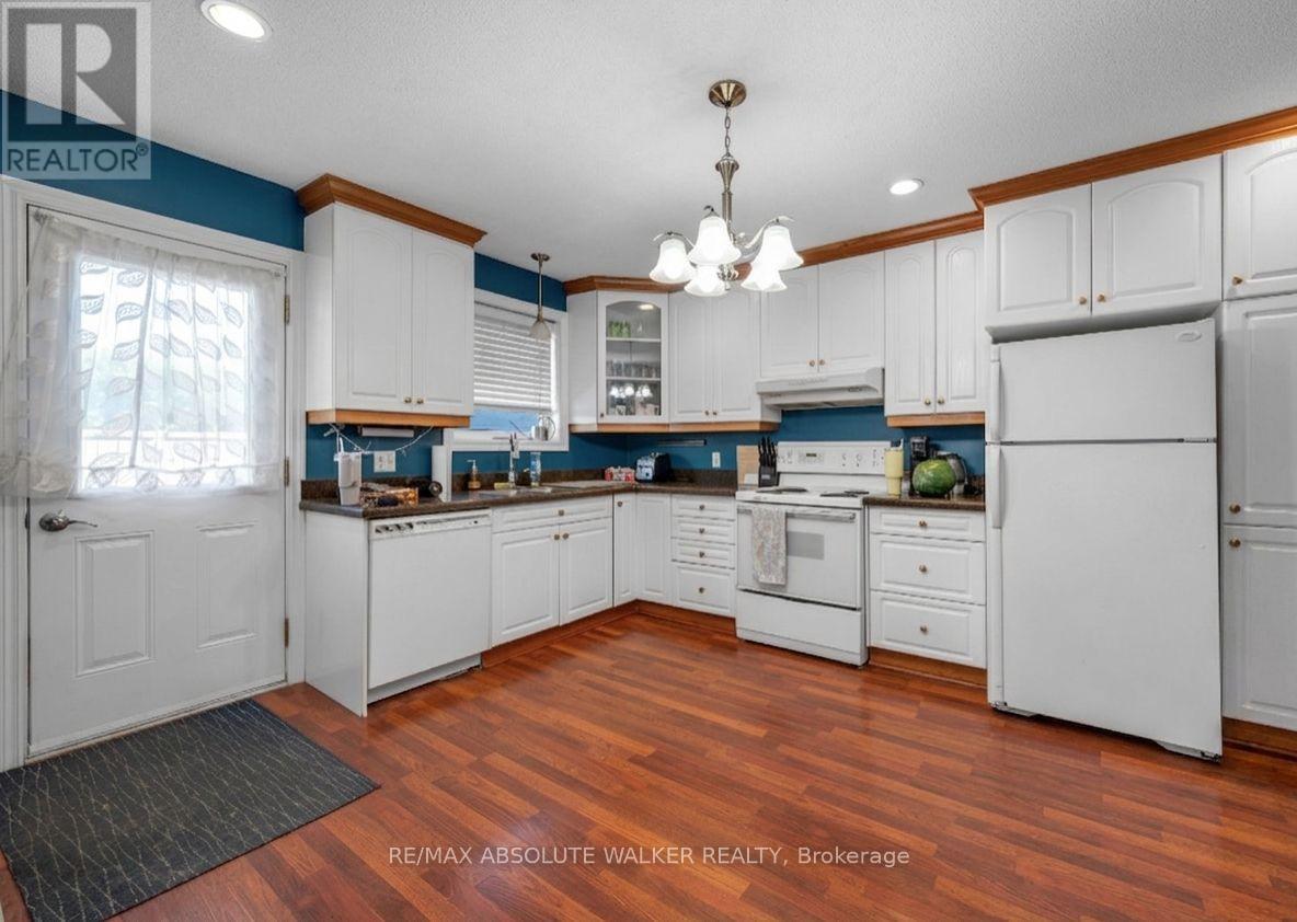 412 Montreal Road, Ottawa, Ontario  K1K 0V4 - Photo 8 - X13413592