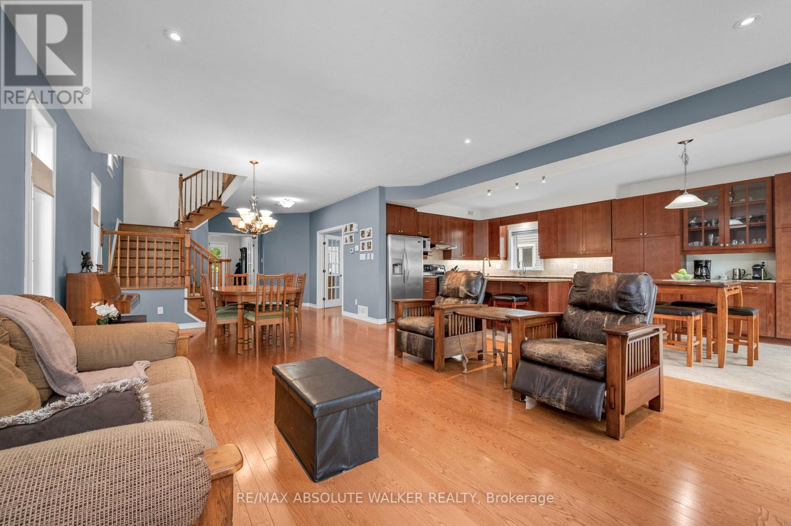 299 Bradwell Way, Ottawa, Ontario  K1T 0G6 - Photo 10 - X13413988