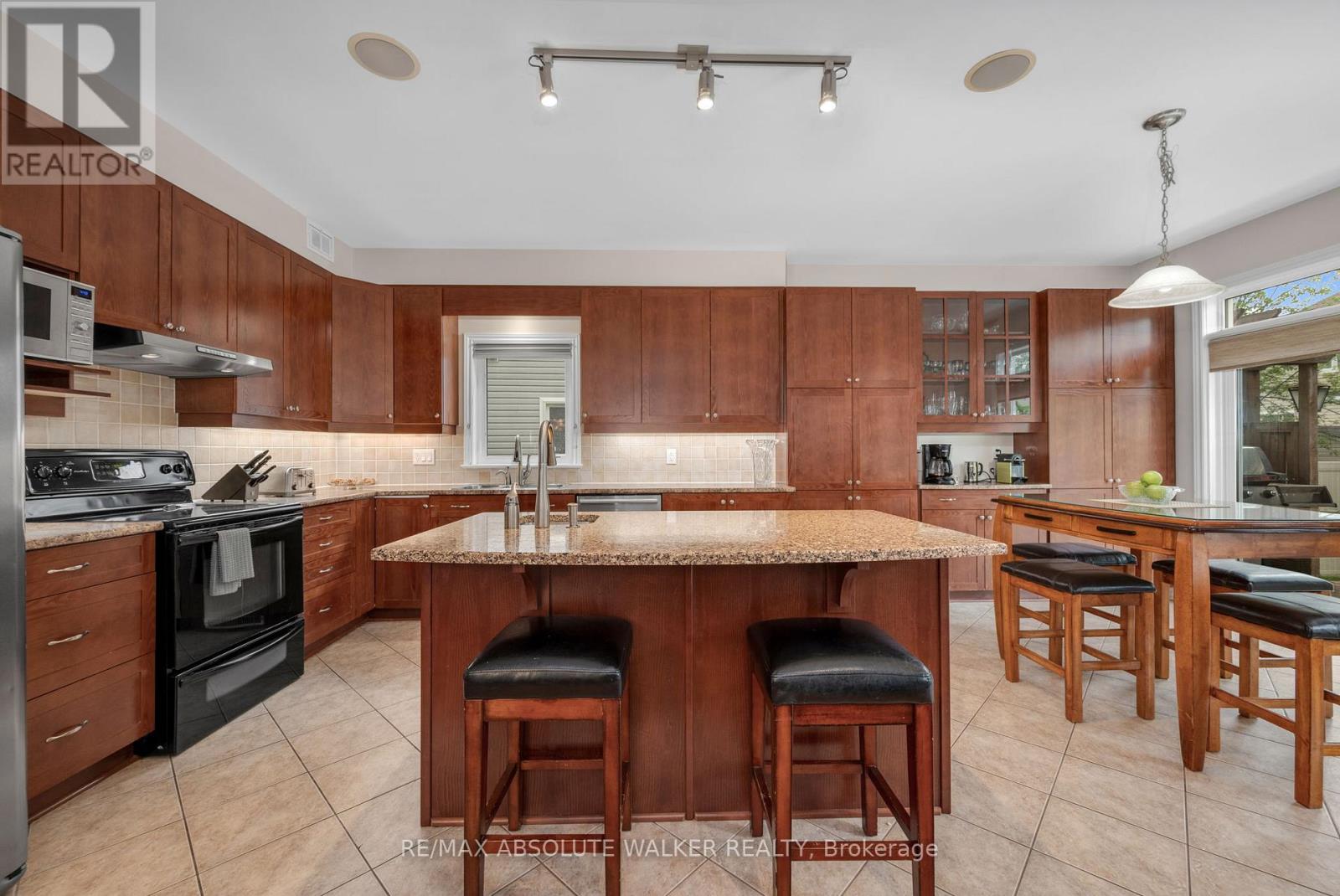 299 Bradwell Way, Ottawa, Ontario  K1T 0G6 - Photo 11 - X13413988