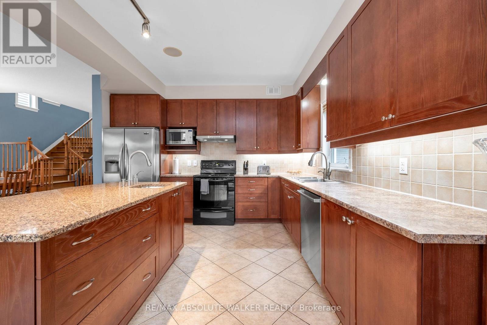 299 Bradwell Way, Ottawa, Ontario  K1T 0G6 - Photo 13 - X13413988