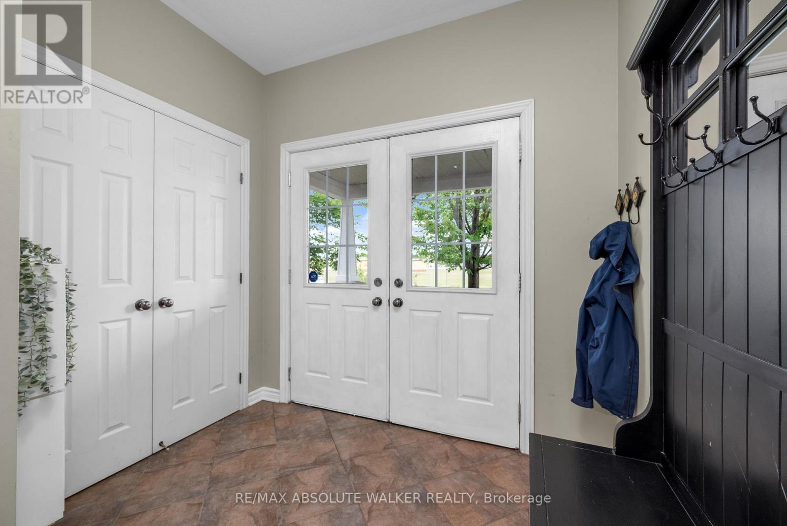 299 Bradwell Way, Ottawa, Ontario  K1T 0G6 - Photo 3 - X13413988