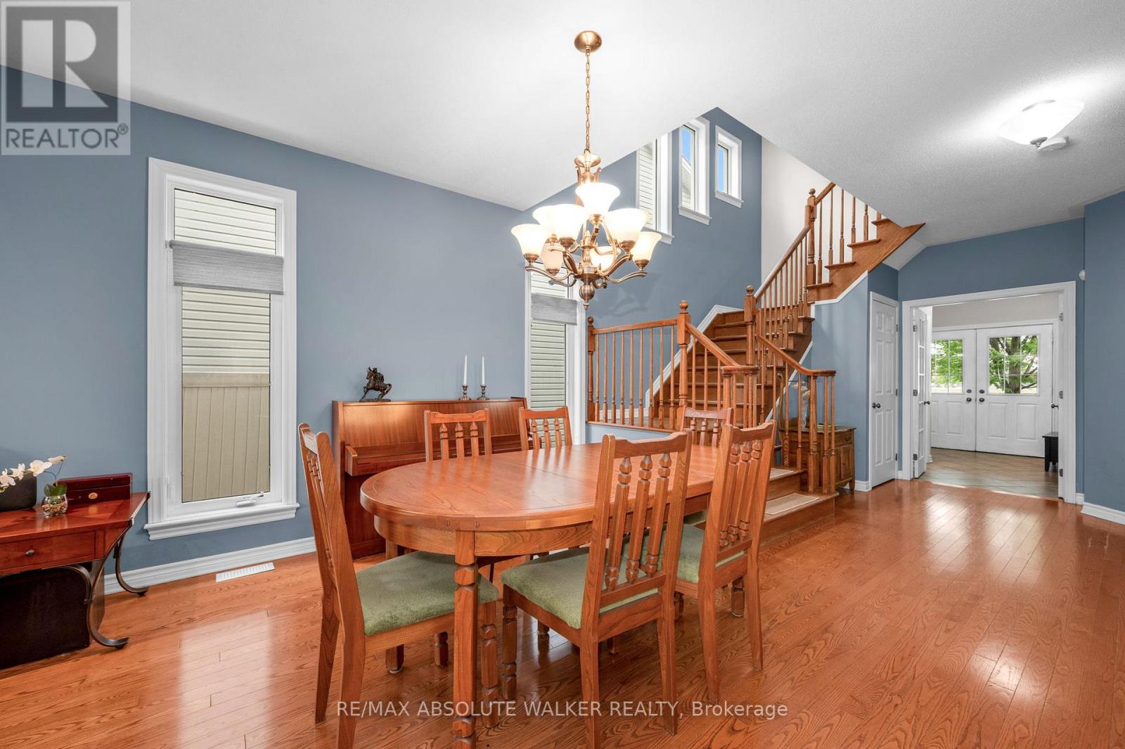 299 Bradwell Way, Ottawa, Ontario  K1T 0G6 - Photo 6 - X13413988