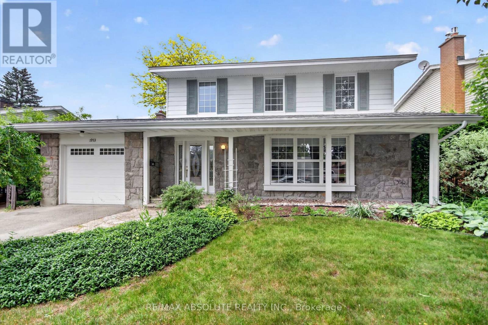 1953 Mulberry Crescent, Ottawa, Ontario  K1J 8J8 - Photo 1 - X13414070