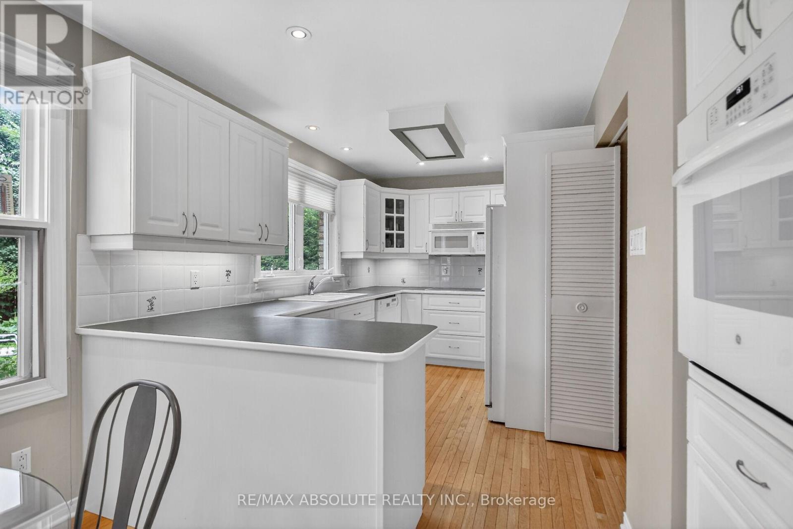 1953 Mulberry Crescent, Ottawa, Ontario  K1J 8J8 - Photo 11 - X13414070