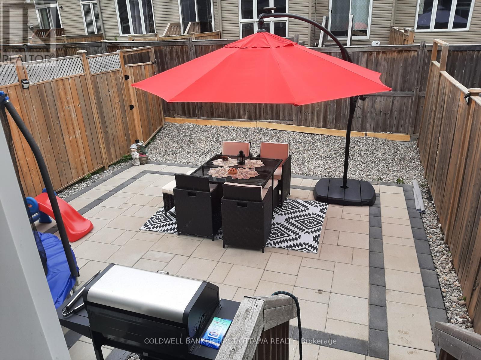 906 Littlerock Street, Ottawa, Ontario  K1T 0N2 - Photo 39 - X13414208
