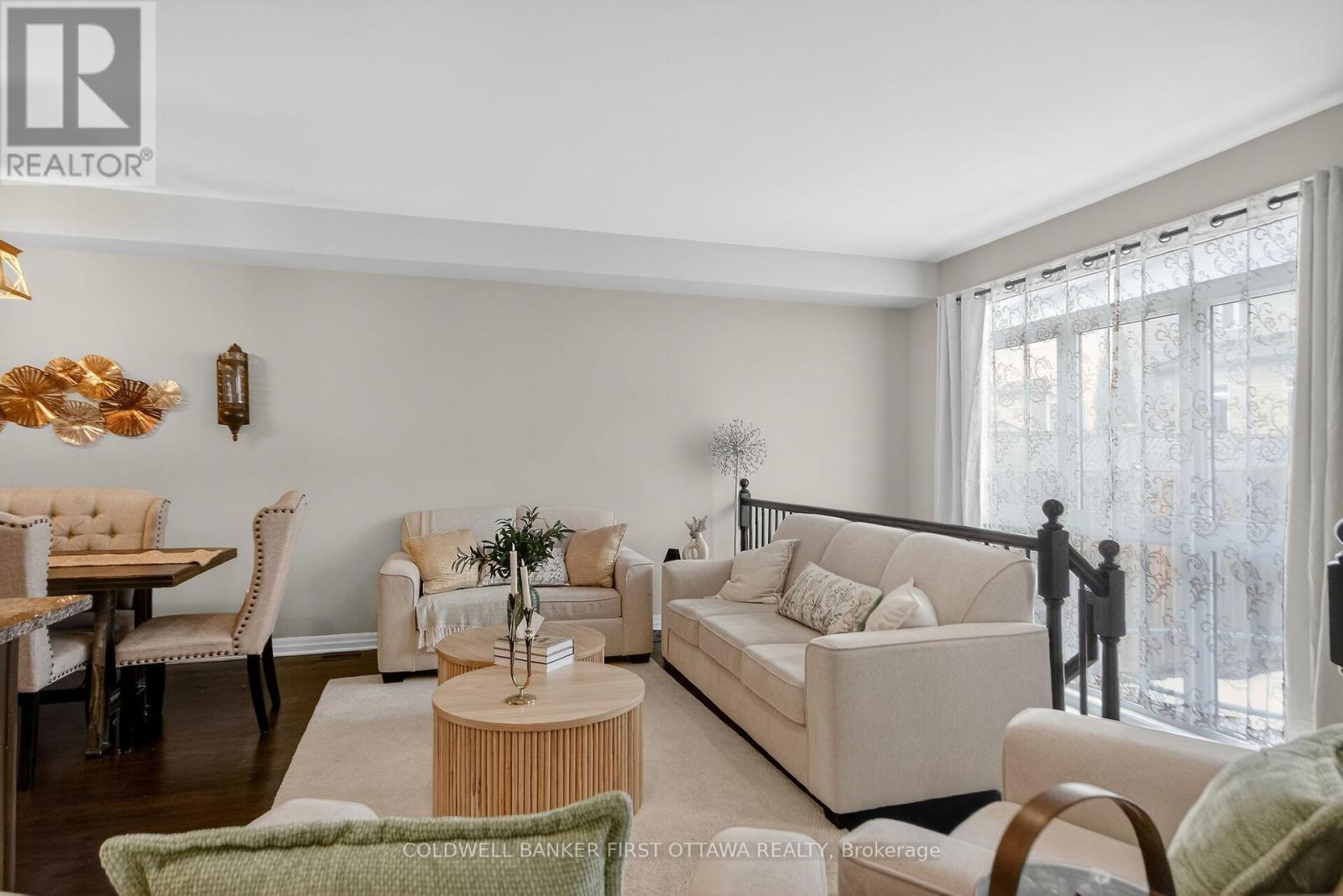 906 Littlerock Street, Ottawa, Ontario  K1T 0N2 - Photo 8 - X13414208