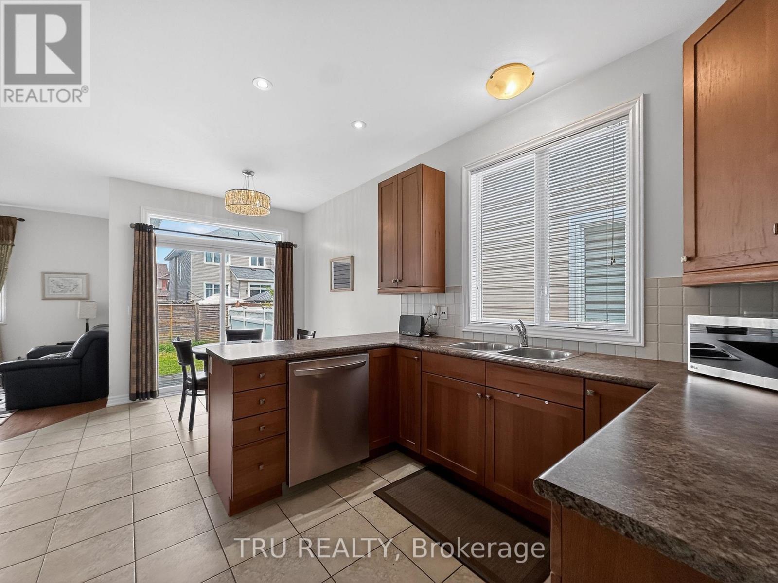 200 Celtic Ridge Crescent, Ottawa, Ontario  K2W 0C1 - Photo 13 - X13414392