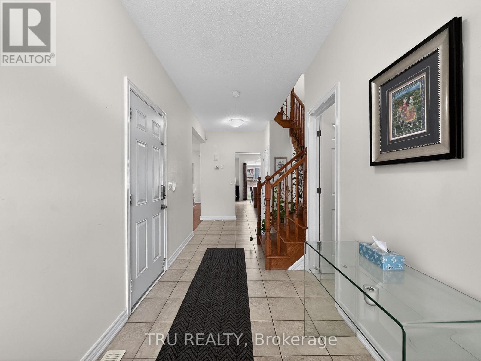 200 Celtic Ridge Crescent, Ottawa, Ontario  K2W 0C1 - Photo 2 - X13414392