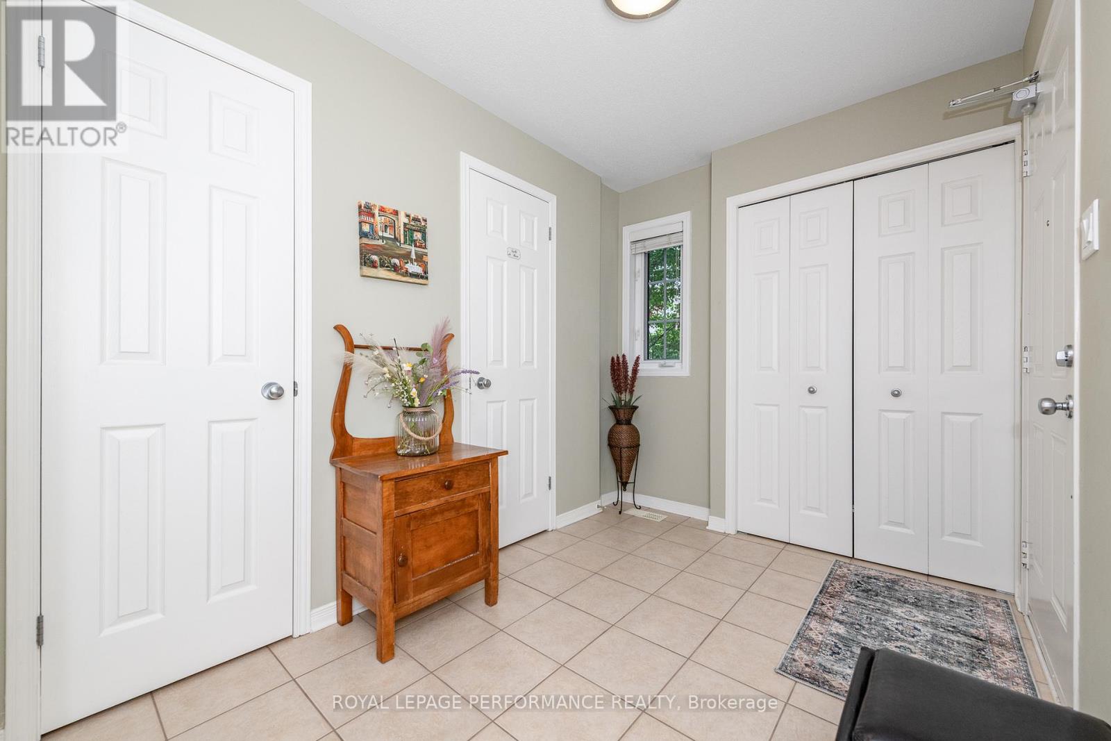 111 Steele Park Private, Ottawa, Ontario  K1J 0J2 - Photo 6 - X13414468