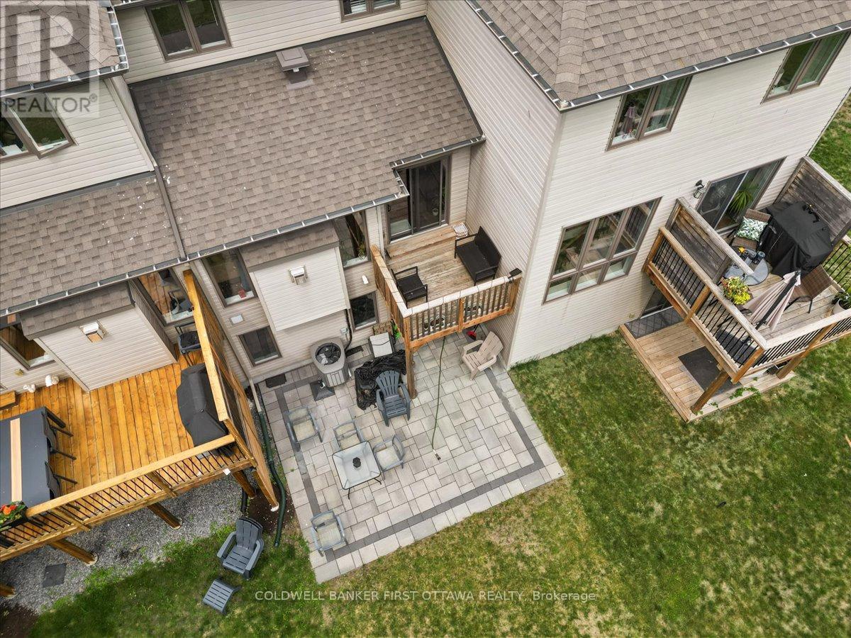 52 Porter Street, Ottawa, Ontario  K2S 2L9 - Photo 3 - X13414604
