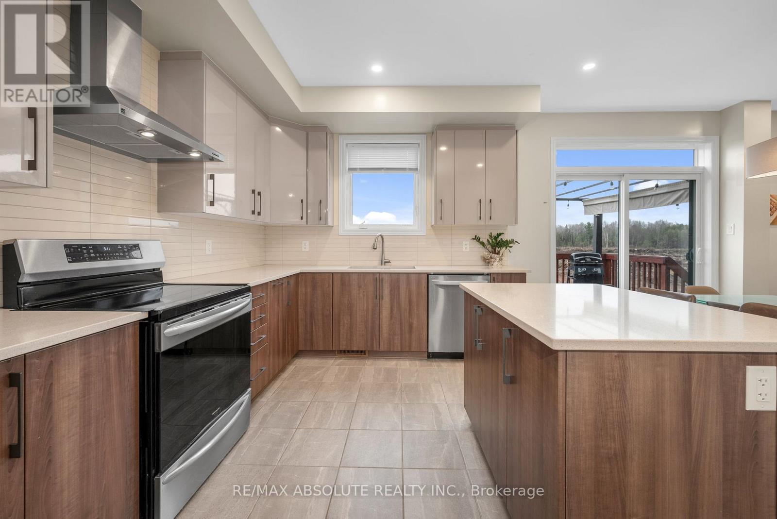 706 Parade Drive, Ottawa, Ontario  K2S 0Z4 - Photo 14 - X13414732