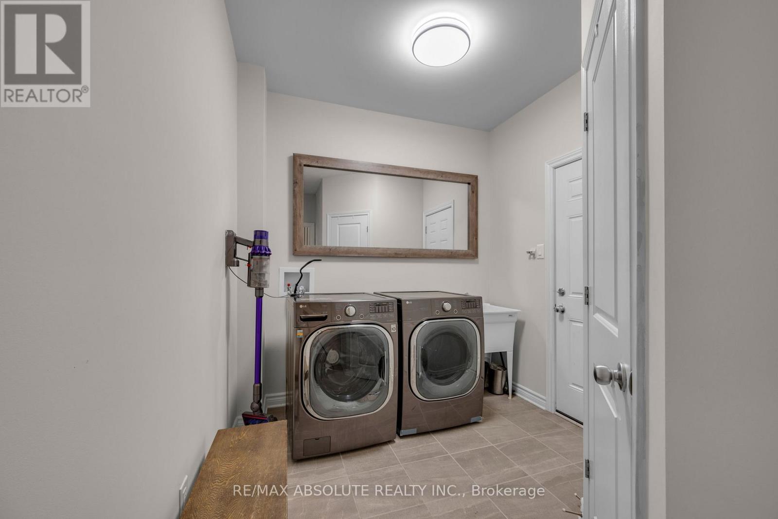 706 Parade Drive, Ottawa, Ontario  K2S 0Z4 - Photo 19 - X13414732