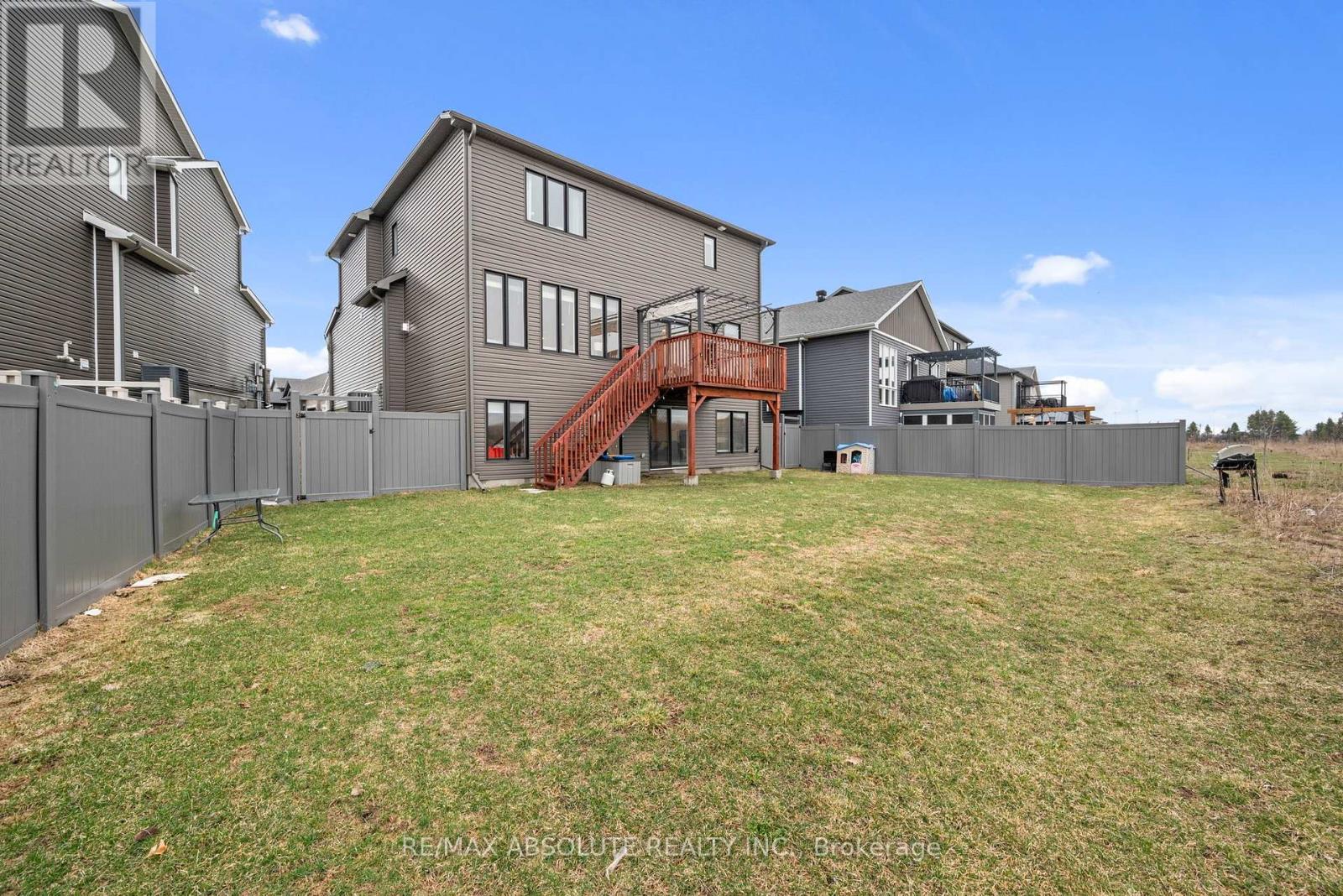 706 Parade Drive, Ottawa, Ontario  K2S 0Z4 - Photo 46 - X13414732