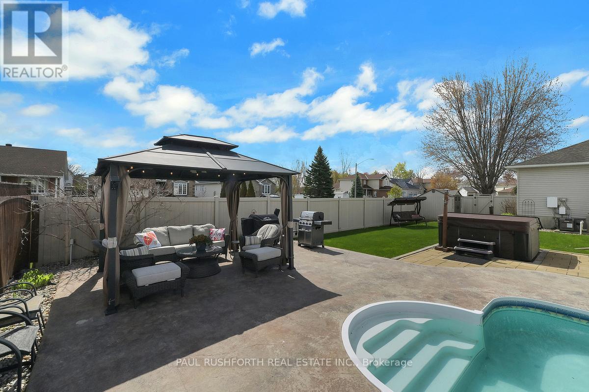 356 Centenaire Street, Russell, Ontario  K0A 1W0 - Photo 42 - X13414764