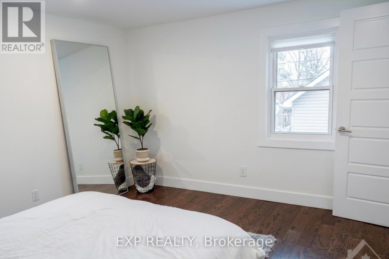 323 Montfort Street, Ottawa, Ontario  K1L 5N5 - Photo 10 - X13414842