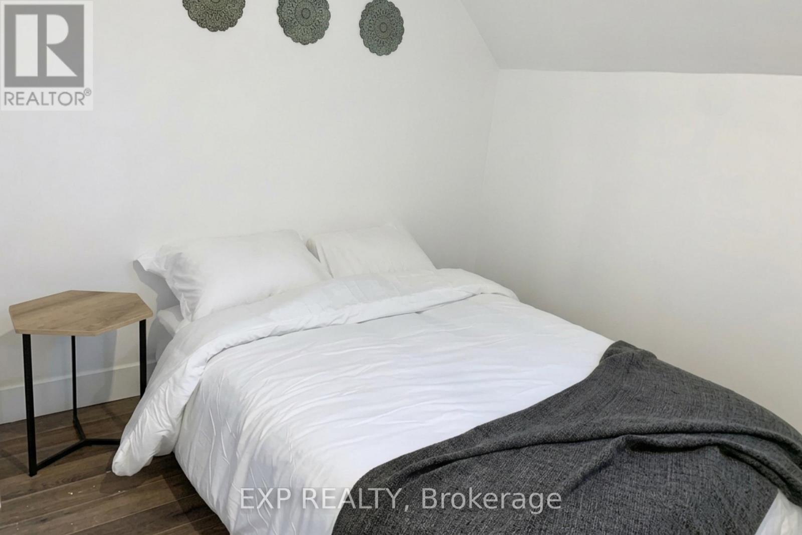 323 Montfort Street, Ottawa, Ontario  K1L 5N5 - Photo 14 - X13414842