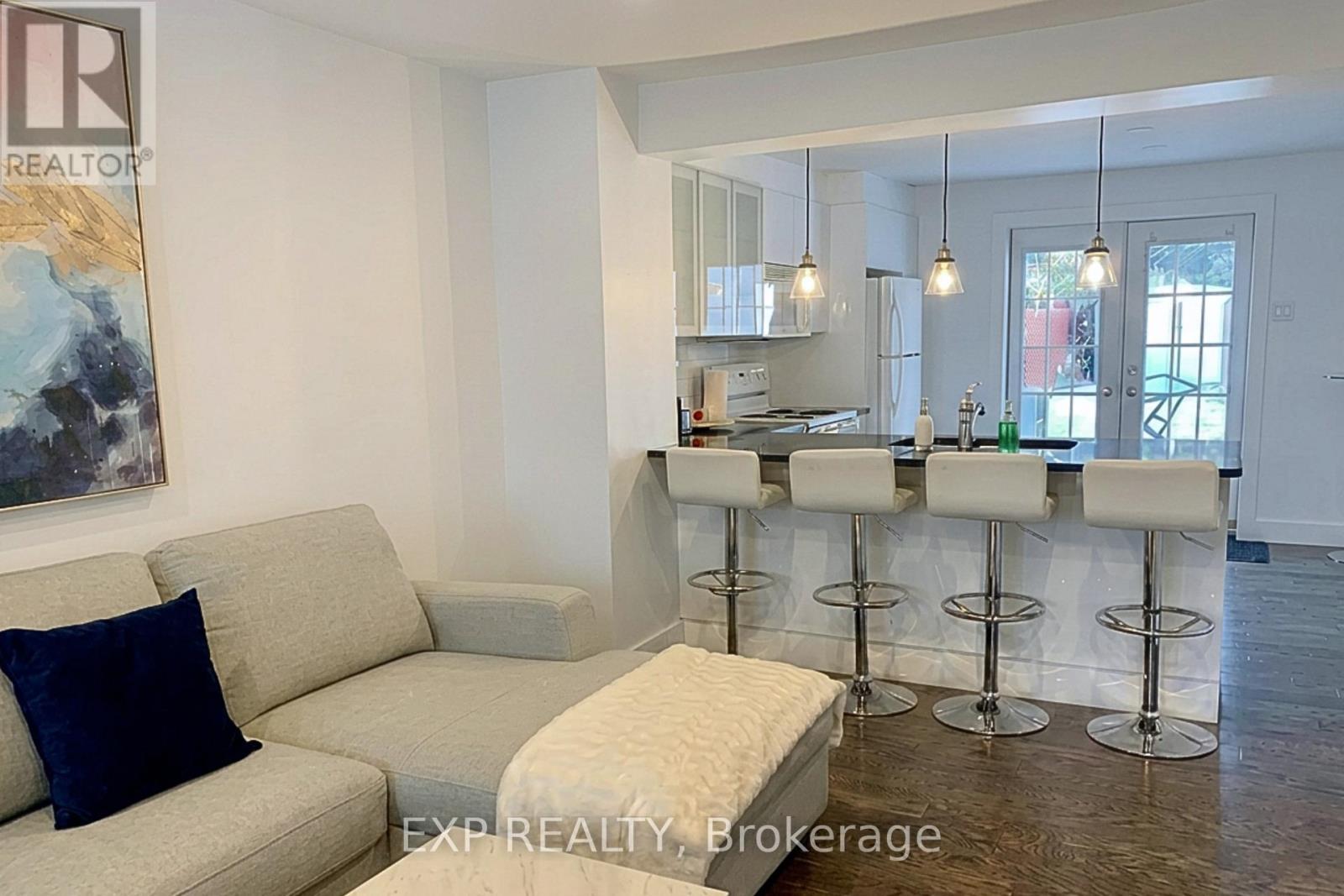 323 Montfort Street, Ottawa, Ontario  K1L 5N5 - Photo 5 - X13414842