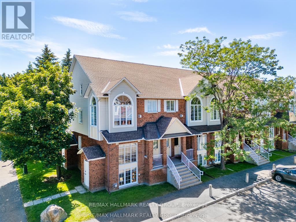 82 Briston Private, Ottawa, Ontario  K1G 5P6 - Photo 3 - X13414938