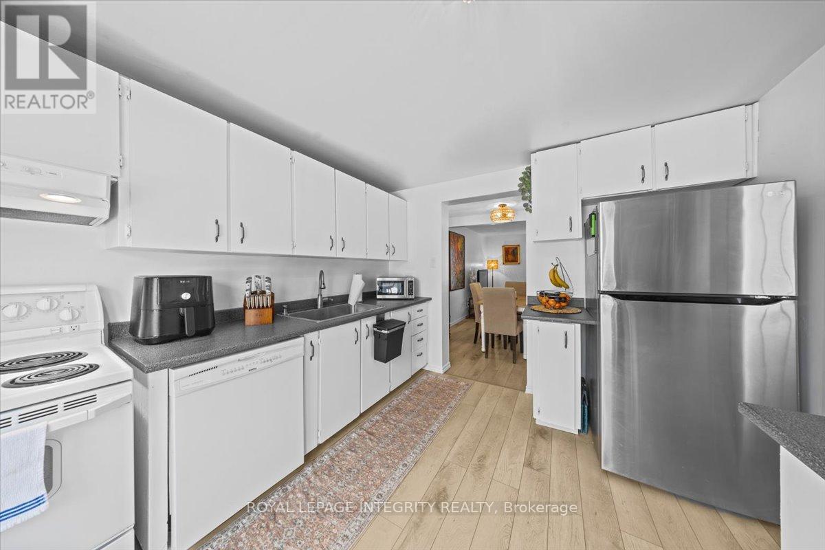 1196 Priory Lane, Ottawa, Ontario  K1C 1Z9 - Photo 3 - X13415030