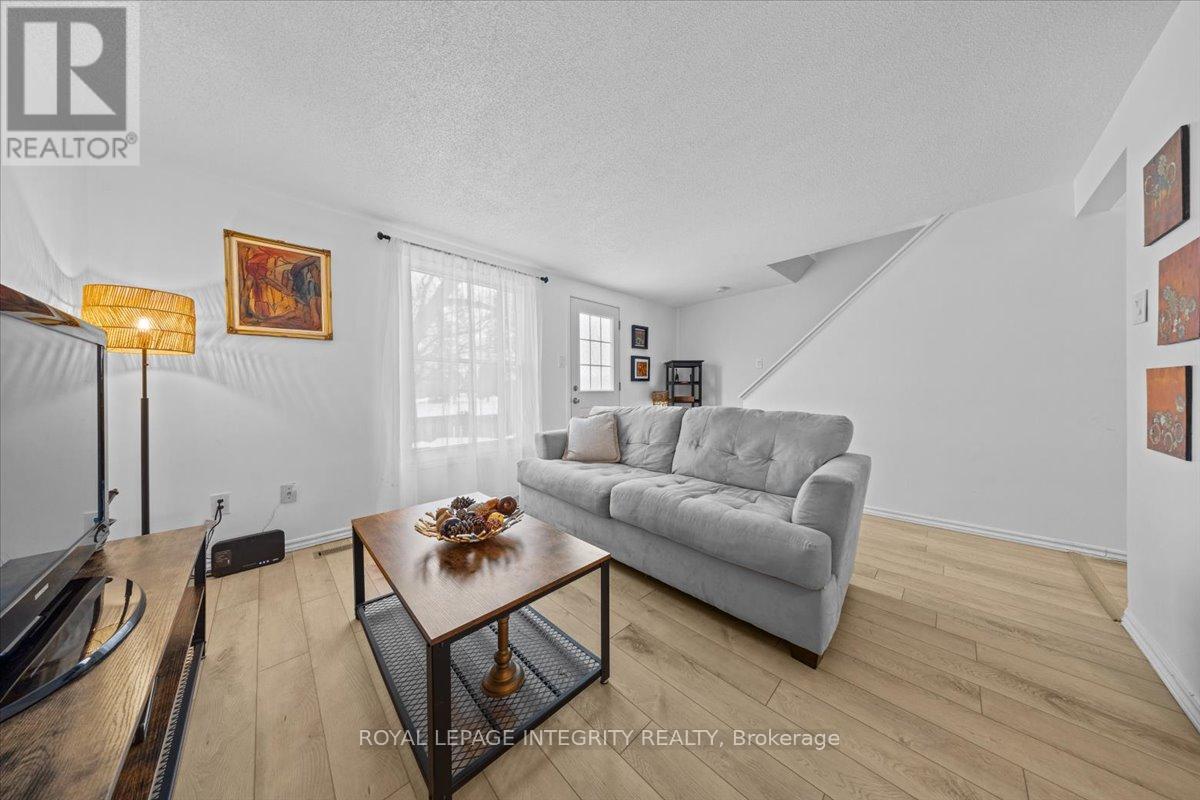 1196 Priory Lane, Ottawa, Ontario  K1C 1Z9 - Photo 8 - X13415030